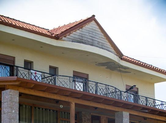 Vila Shen Maria Hotel Voskopoje Exterior photo